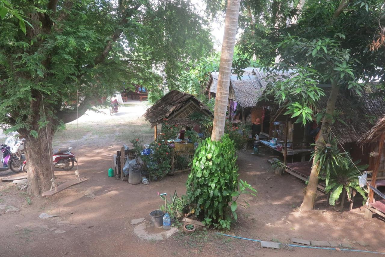 Easy Huts Hotel Koh Lanta Exterior photo